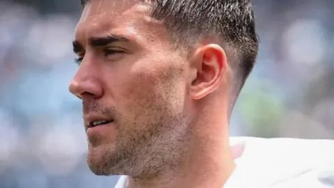 中国队独揽自由式滑雪空中技巧世界杯三金，央视新闻客户端报道